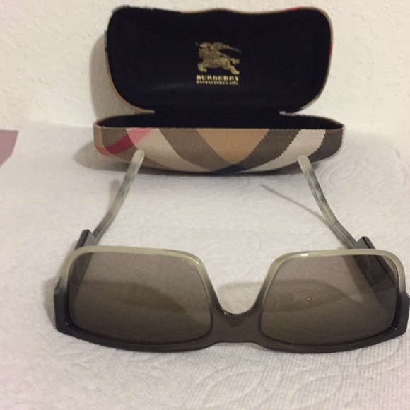 BURBERRY sunglass - Picture 5 of 8